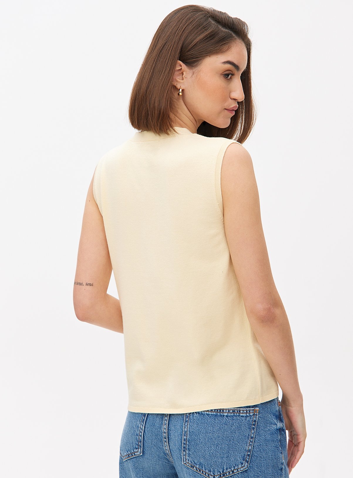 Light Yellow Button Soft Touch Sleeveless Vest 20 - Image 4 thumbnail